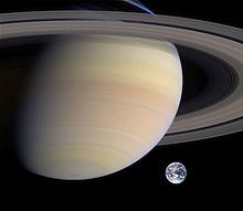 220px-Saturn,_Earth_size_comparison